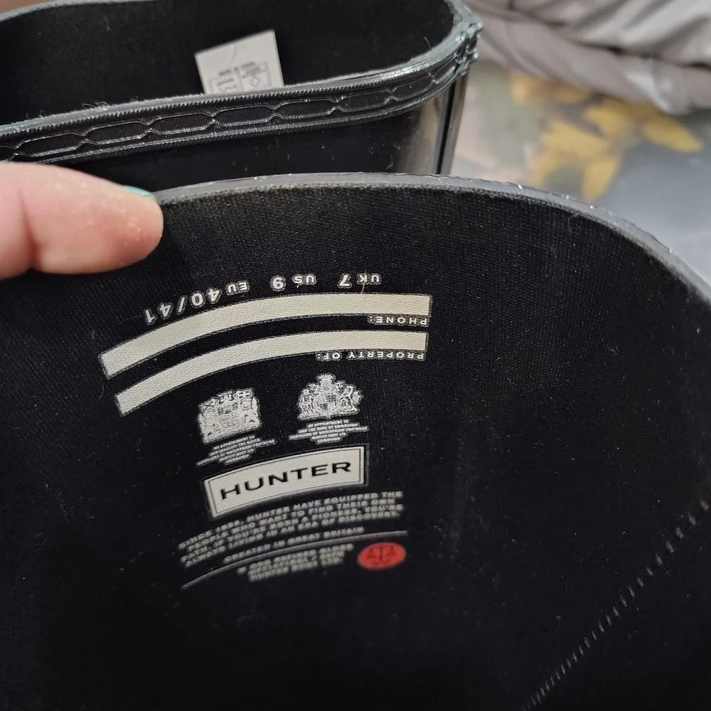 Hunter Black Boots - Picture 4 of 4